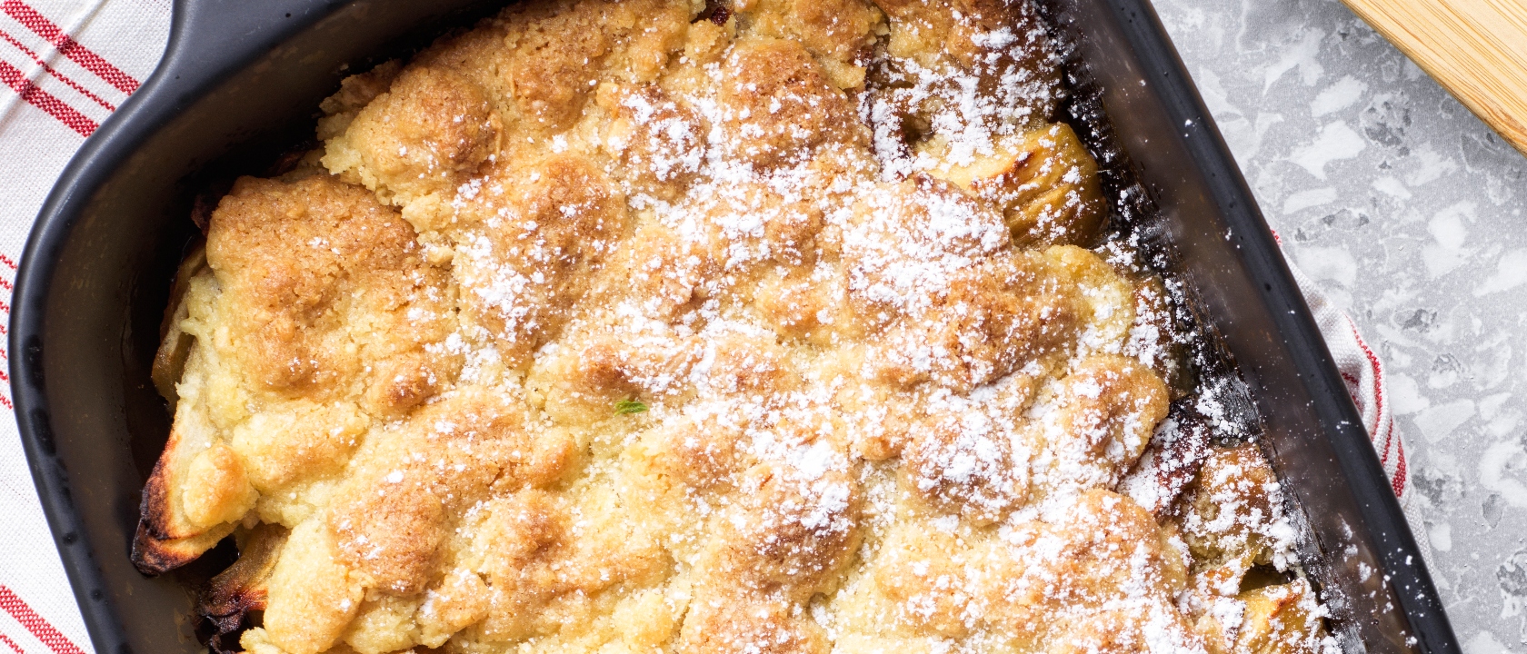 Crumble de maçã com amêndoa